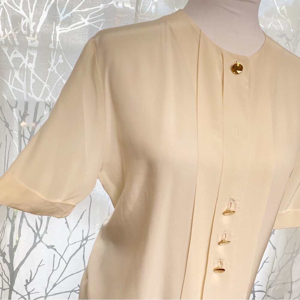 VINTAGE OLEG CASSINI cream beige silk crewneck button up short sleeve blouse top - Picture 6 of 11